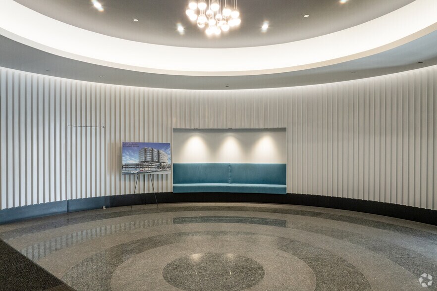 More Photos Of 1 Bridge Plz N, Fort Lee Office For Lease