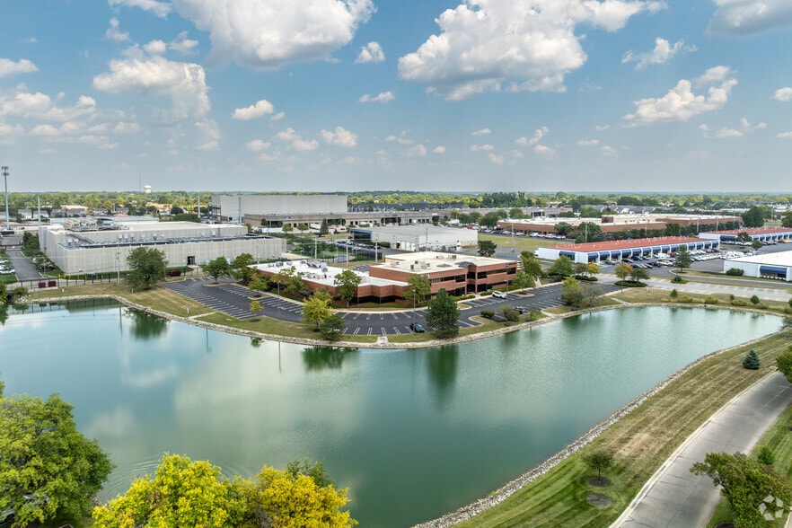 More Photos Of 600 Lakeview Plaza Blvd, Worthington Office For Sale