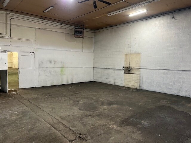 More Photos Of 2629 Prairie St SW, Wyoming Manufacturing For Lease