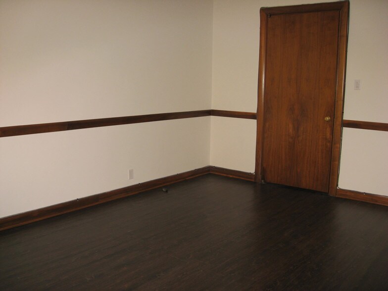 More Photos Of 424 S Beverly Dr, Beverly Hills Office For Lease