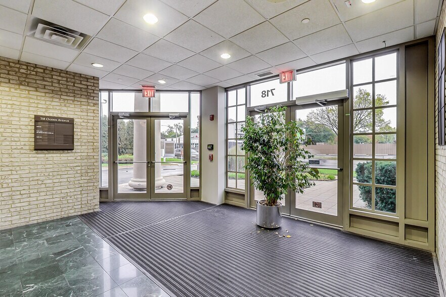 More Photos Of 718 Ogden Ave, Downers Grove Loft Creative Space For Lease