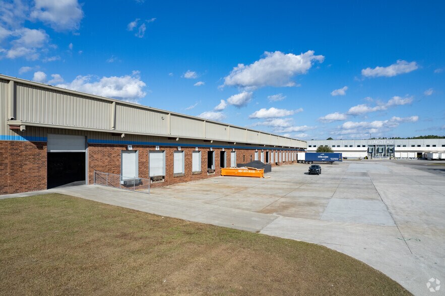 More Photos Of 138 Industrial Blvd, Rincon Warehouse For Lease