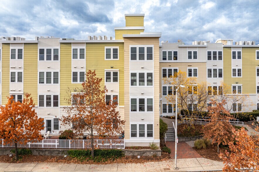 More Photos Of 87 New St, Cambridge Apartments For Sale