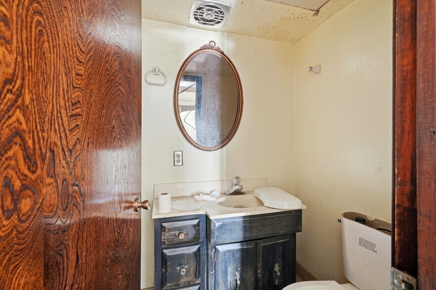More Photos Of 8235 Soledad Canyon Rd, Agua Dulce Trailer Camper Park For Sale
