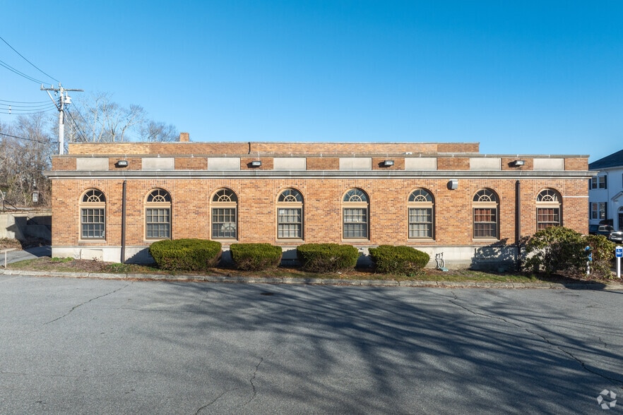 More Photos Of 226 Main St, Wareham Bank For Lease