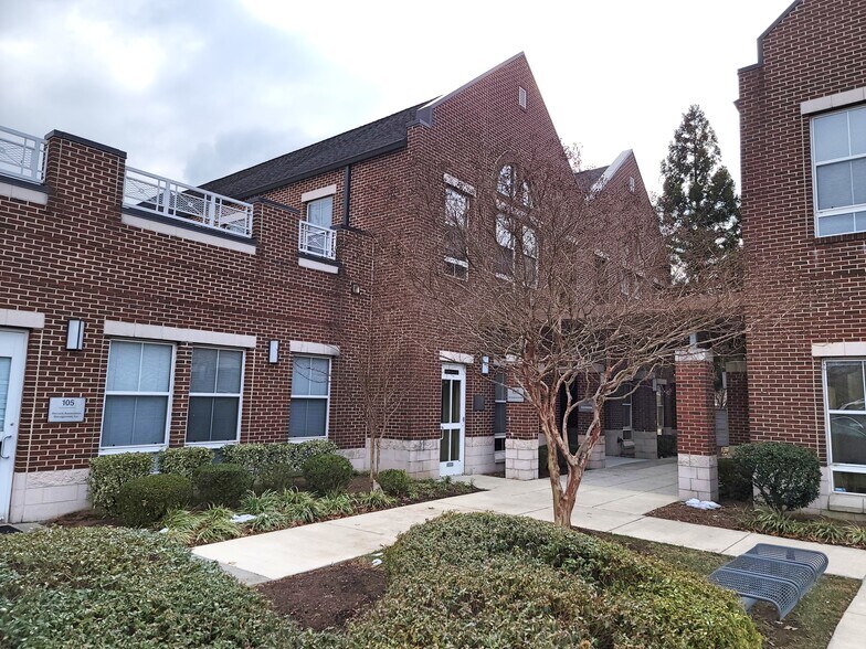 More Photos Of 21165 Whitfield Pl, Sterling Medical For Lease