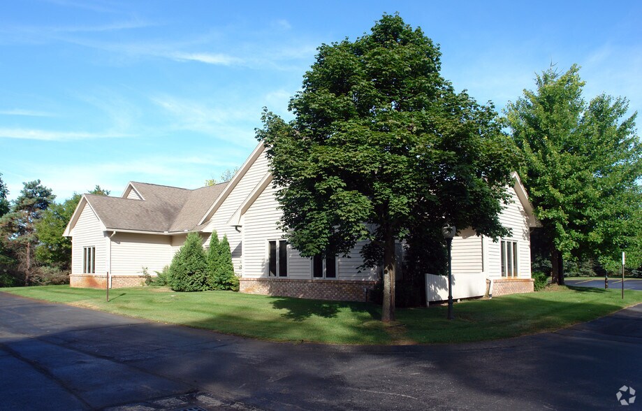 More Photos Of 1097 Union Lake Rd, White Lake Medical For Lease