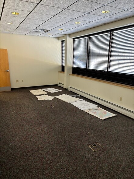 More Photos Of 14 Morris Ave, Mountain Lakes Flex For Sale