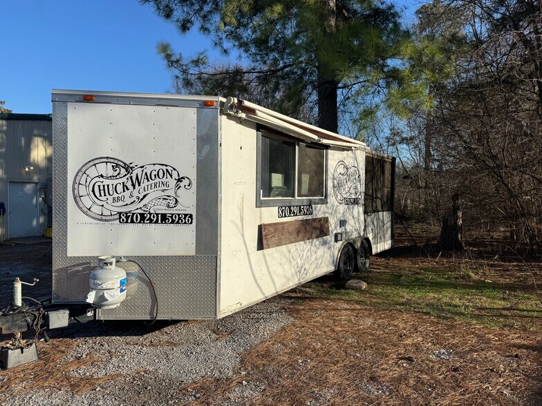 More Photos Of 52 Main St, Mount Pleasant General Retail For Sale