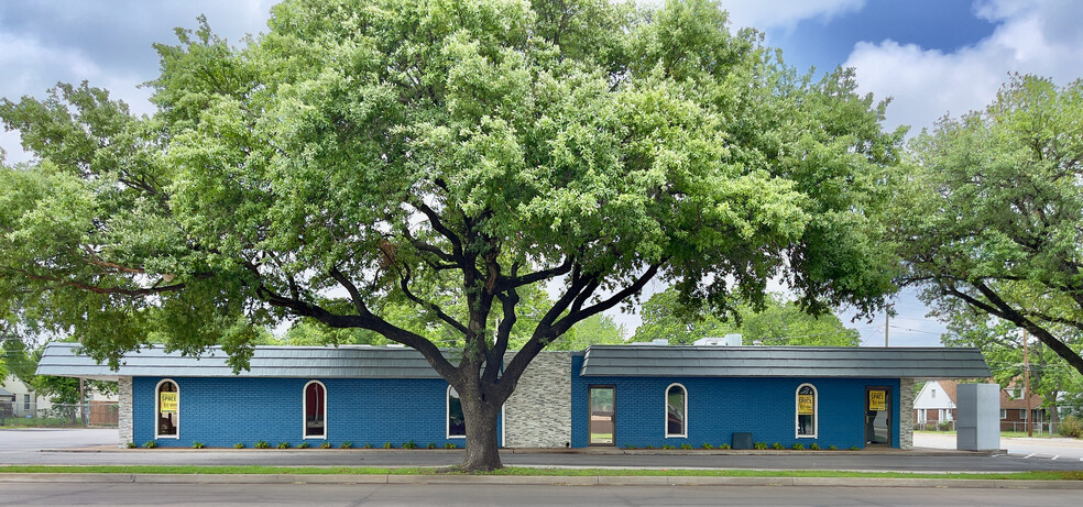 Primary Photo Of 415 E Bolt St, Fort Worth Office For Lease