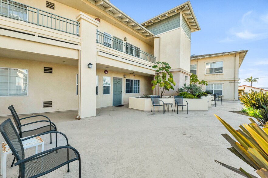 More Photos Of 1256 E Main St, Ventura Apartments For Sale