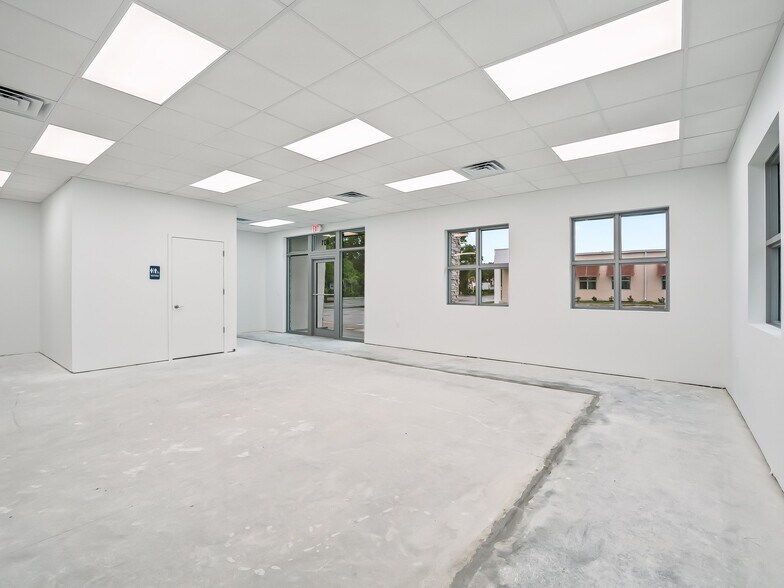 More Photos Of 871-801 Highway 466, Lady Lake Unknown For Lease