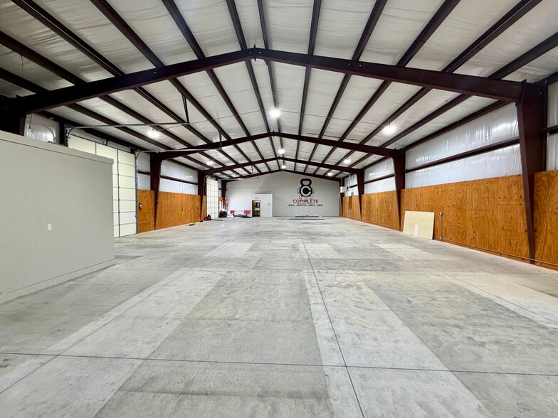 More Photos Of 2740 Global Pky, Oklahoma City Industrial For Lease