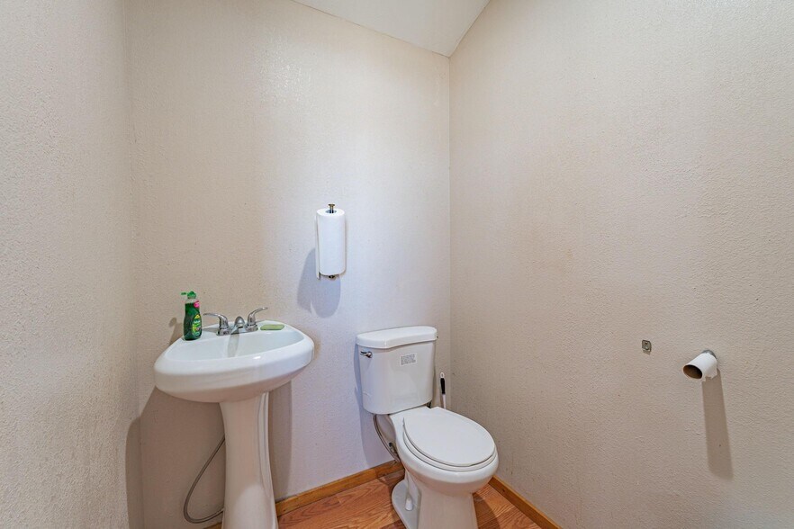 More Photos Of 12645 US-377, Dublin Office For Sale