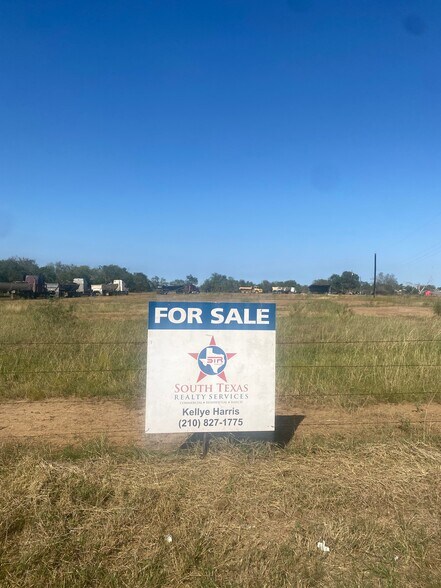 More Photos Of 10709 US Highway 87 N, Adkins Land For Sale