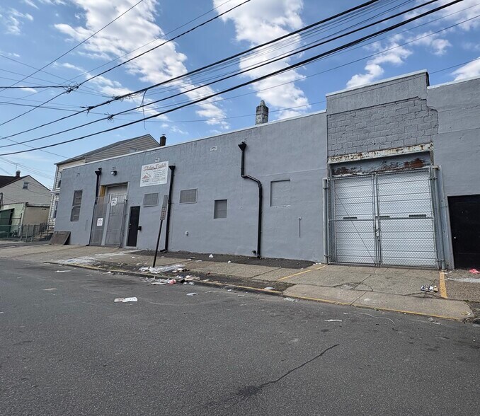 More Photos Of 746 River St, Paterson Distribution For Sale