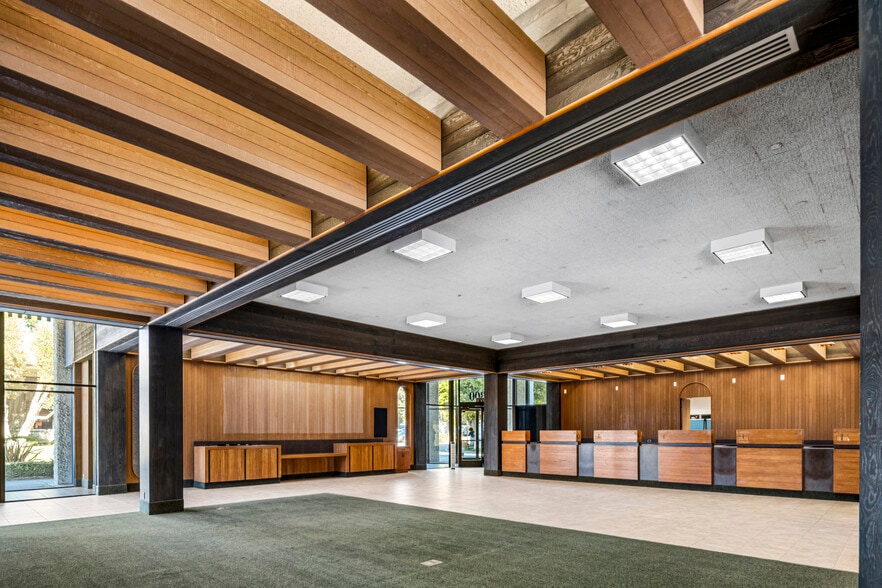 More Photos Of 300 S Mills Rd, Ventura Bank For Sale