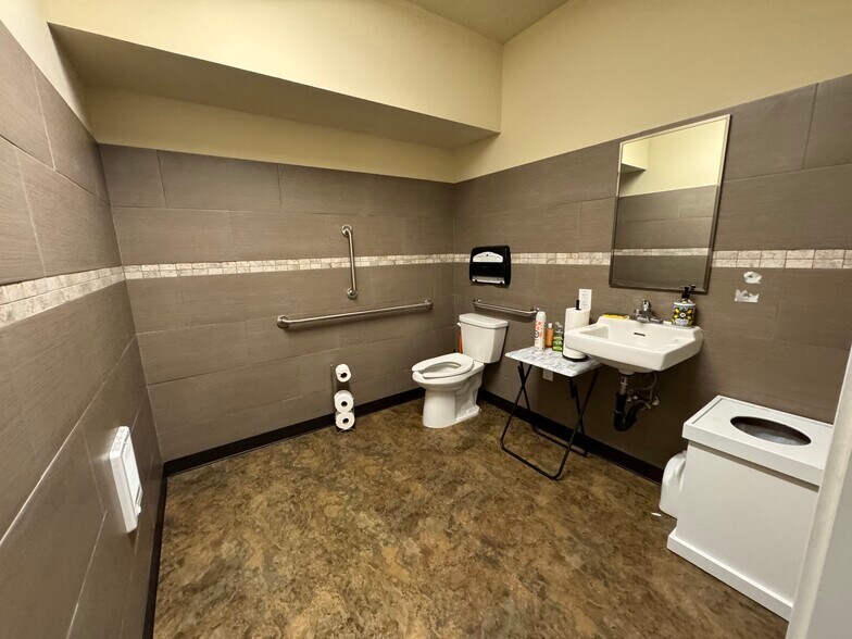 More Photos Of 810 Broadway, Seaside Storefront Retail Office For Sale