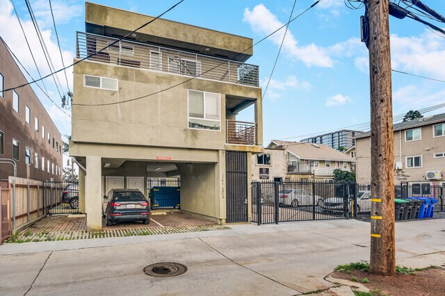 More Photos Of 3574 4th Ave, San Diego Apartments For Sale
