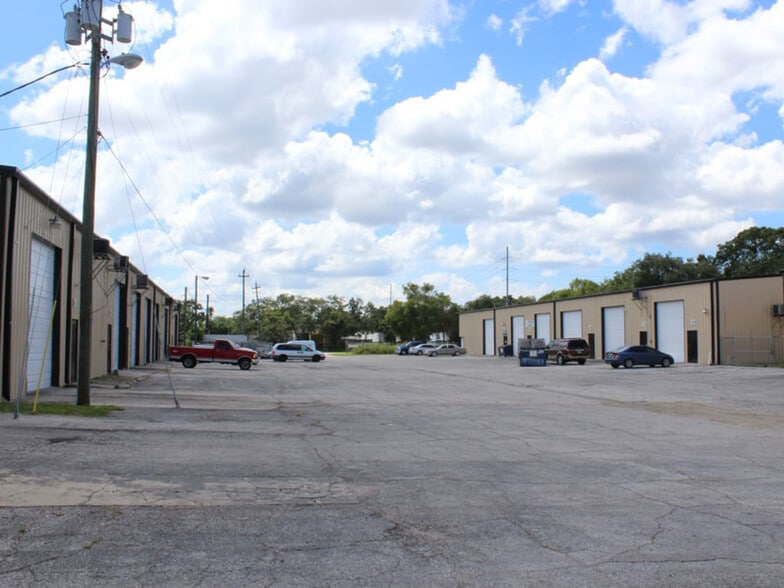 More Photos Of 4302 E 10th Ave, Tampa Warehouse For Lease