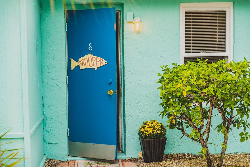 More Photos Of 808 N Bay Blvd, Anna Maria Hotel For Sale