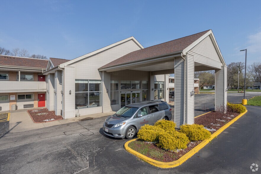 More Photos Of 22115 Brookpark Rd, Cleveland Hotel For Sale