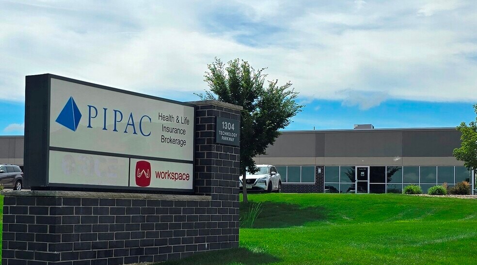 More Photos Of 1304 Technology Pky, Cedar Falls Office Residential For Lease