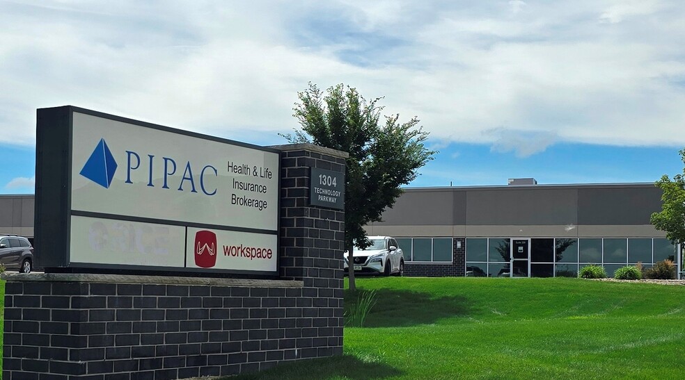 More Photos Of 1304 Technology Pky, Cedar Falls Office Residential For Lease
