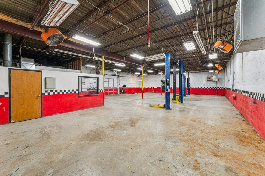 More Photos Of 1839 N 10th St, Kansas City Warehouse For Sale