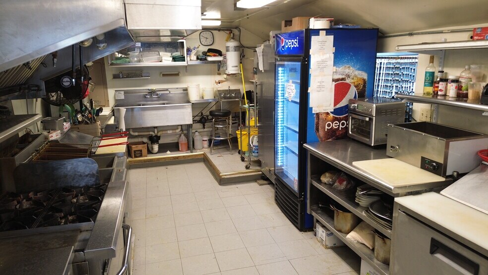 More Photos Of 38869 Morris Point Rd, Abell Restaurant For Sale