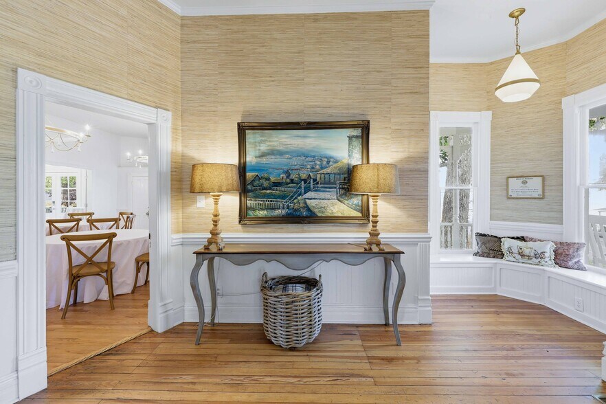 More Photos Of 320 Blount Ave, Guntersville Specialty For Sale