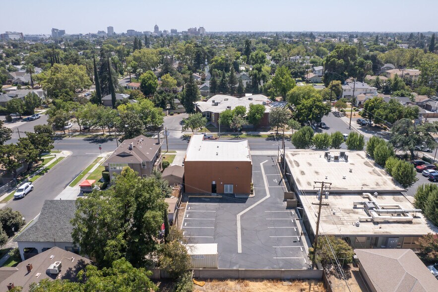 More Photos Of 1133 E Olive Ave, Fresno Office For Lease