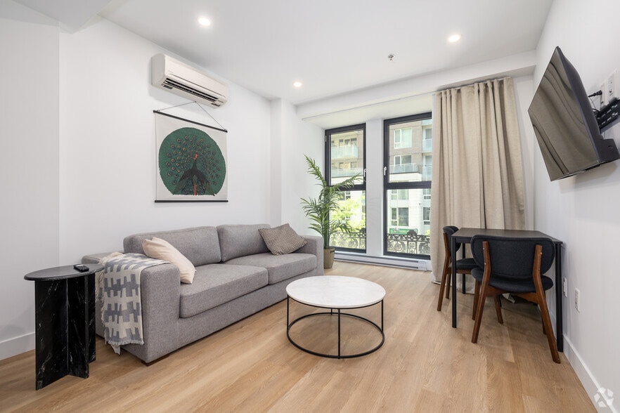 More Photos Of 1230 Rue Bishop, Montréal Apartments For Sale