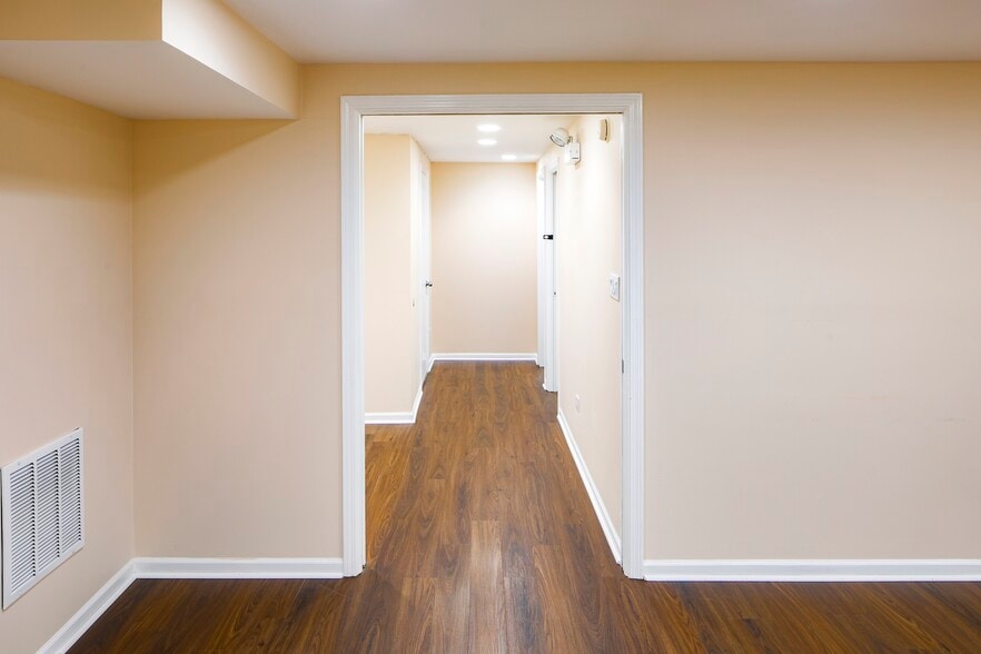 More Photos Of 1925 W Division St, Chicago Apartments For Sale
