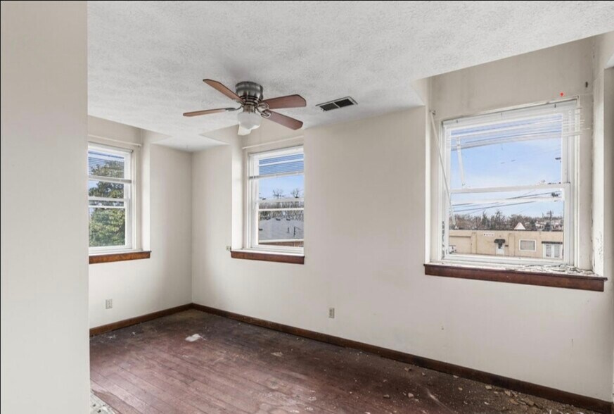 More Photos Of 85 N Main St, Walton Apartments For Sale