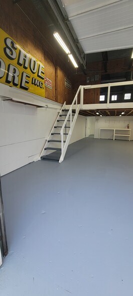 More Photos Of 535-541 S Flagler Ave, Pompano Beach Warehouse For Lease