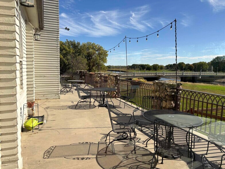 More Photos Of 24 W Park St, Spencer Freestanding For Sale