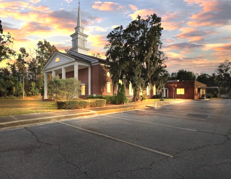 Primary Photo Of 309 Tibet Ave, Savannah Specialty For Sale