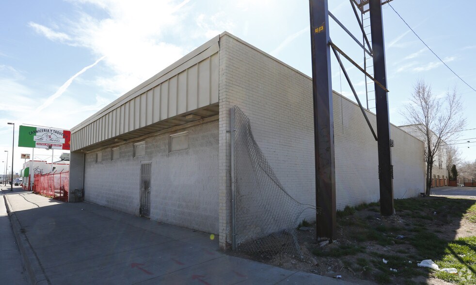 More Photos Of 3188 W Alameda Ave, Denver Warehouse For Lease