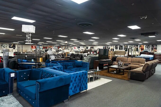 More Photos Of 611 W Brookdale St, Allentown General Retail For Sale