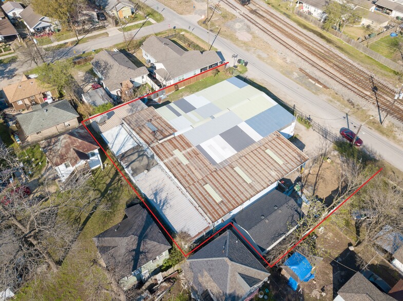 More Photos Of 119 Oldham St, Houston Warehouse For Sale