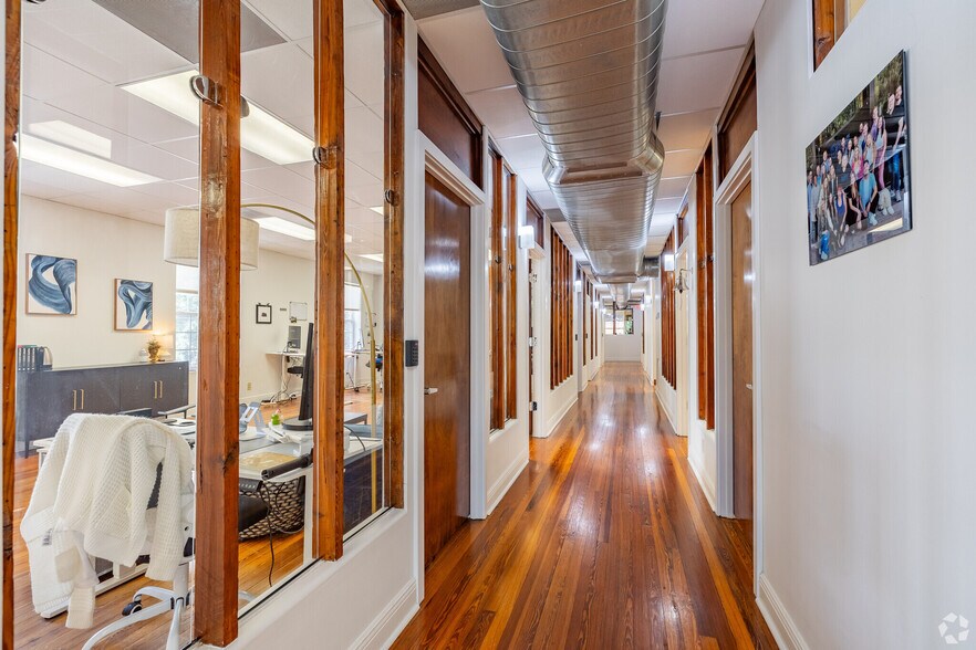 More Photos Of 320 1st Ave N, Saint Petersburg Loft Creative Space For Lease