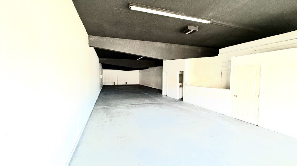 More Photos Of 200-216 E Highland Ave, San Bernardino Unknown For Lease