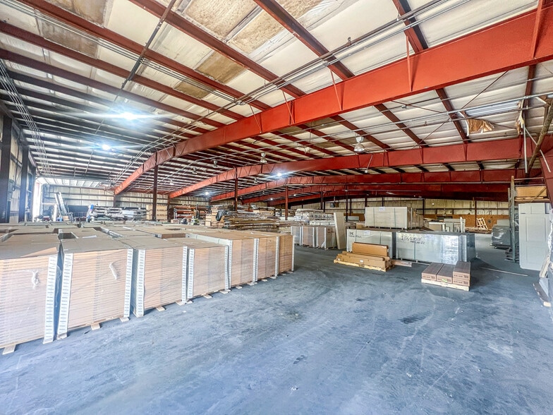 More Photos Of 1220 S 15th St, Wilmington Warehouse For Lease