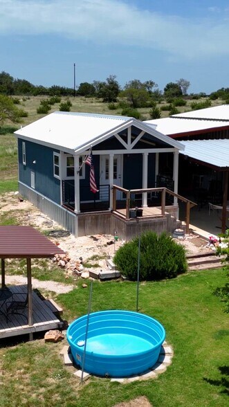 Primary Photo Of 350 County Road 209, Lampasas Flex For Sale