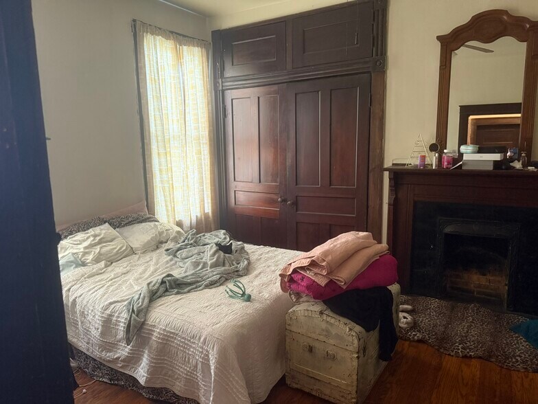 More Photos Of 903 Luttrell St, Knoxville Apartments For Sale