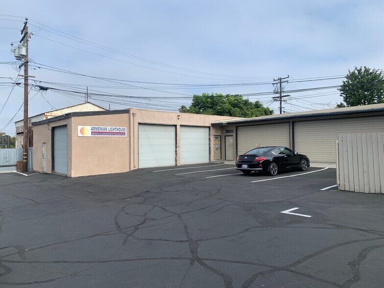 More Photos Of 1813-1829 Redondo Ave, Signal Hill Warehouse For Lease