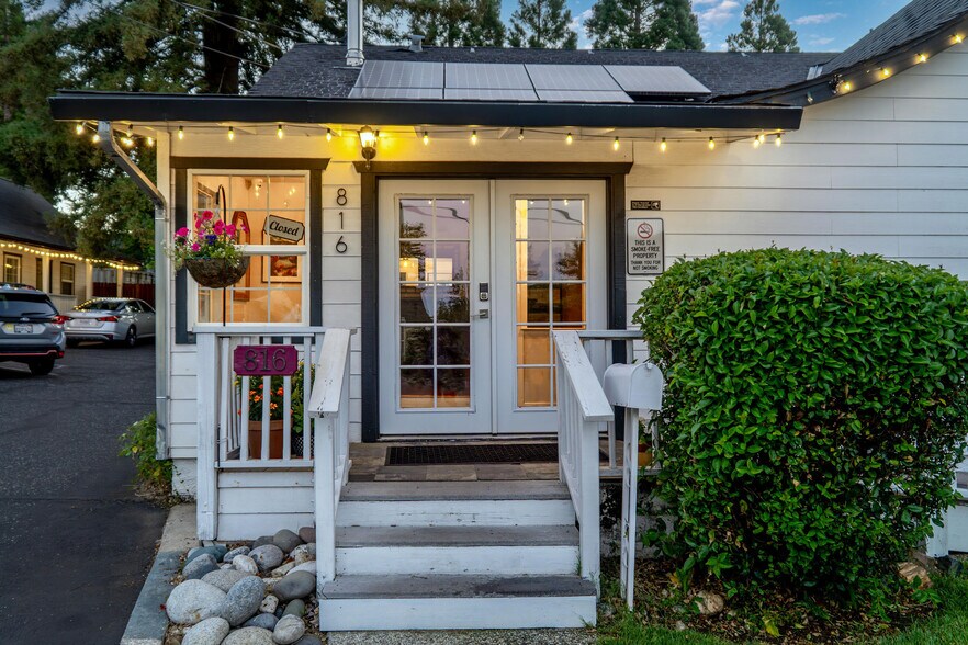More Photos Of 816 W Main St, Grass Valley Hotel For Sale