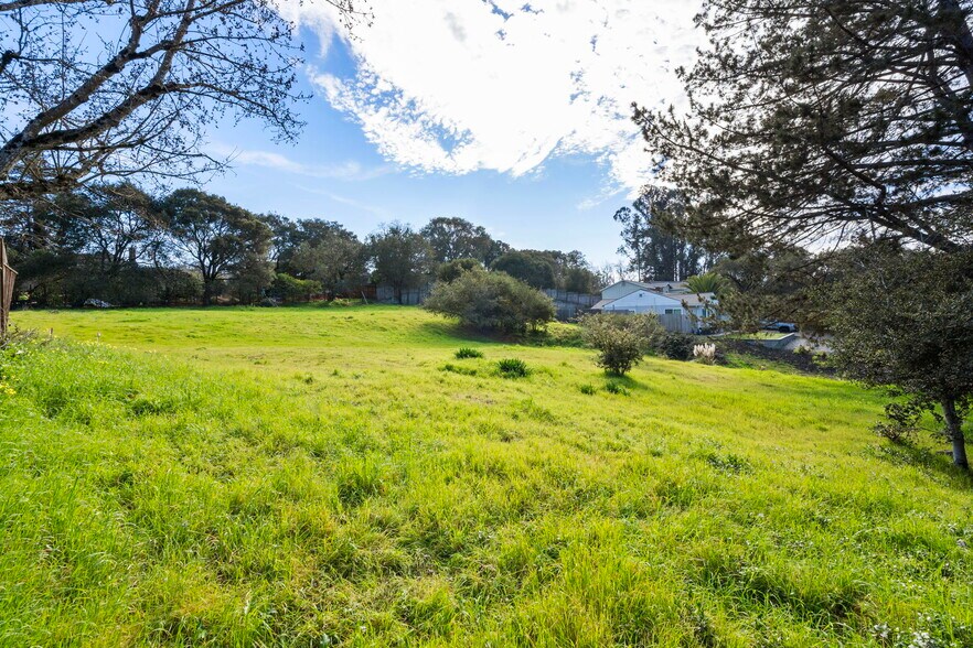 More Photos Of 495 Cherry St, Petaluma Land For Sale