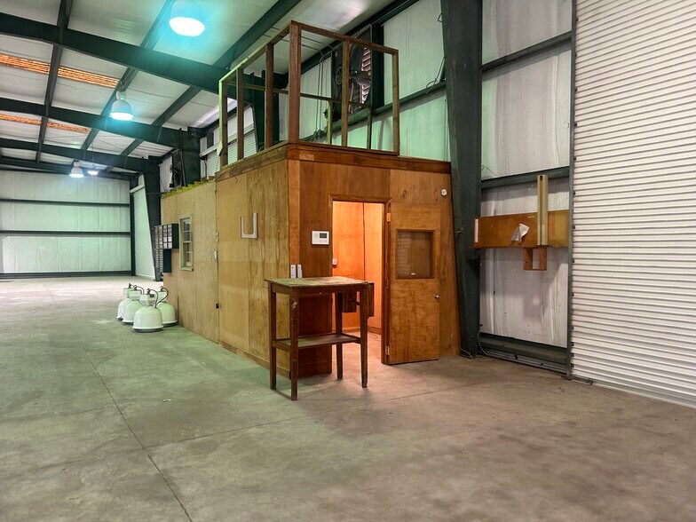 More Photos Of 203 Deptford St, Savannah Warehouse For Lease